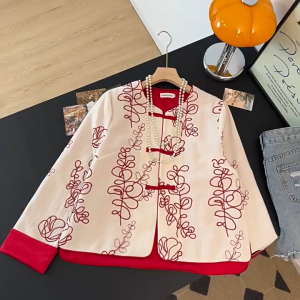 daidai (Ready Stock) White Top Loose Tang Suit Women Blouse CNY Cheongsam Chinese New Year 复古新中式国风改良宽松休闲刺绣盘扣唐装外套上衣女