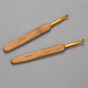 Handmade Bamboo Handle Crochet Needle Knitting Tool Single Sweater Needle round Head Carbonized Hook Needle Yarn Crochet Needle