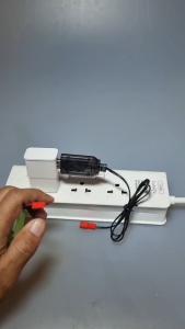 สายชาร์จ ถ่านรถแมคโครบังคับ HUINA  ถ่าน 7.2 โวลต์  เป็นแบบหัวUSBพร้อมหัวชาร์จ  เมื่อชาร์จเต็ม ไฟจะตัด  มีปลั๊ก JST และ SM