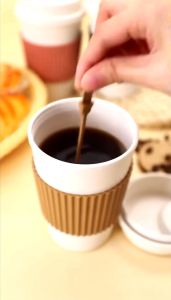 【Send Gifts】Wheat Straw Material Insulated Drinking Cup 380ML Compact Handy Design Wheat straw coffee mug leak-proof Coffee Cup with Lid Handy Milk Cup Mixing Cup Portable Juice Cup Home Travel Water Cup
