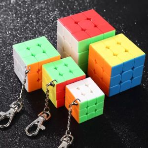 MOYU | Mini Portable Educational 3x3 Rubiks Cube Keychain Toy
