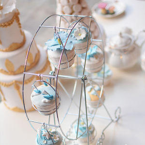 Ferris Wheel Cup Cake Stand 8 Cups Metal Wedding Celebration Dessert European Ferris Wheel Paper Cup Cake Display