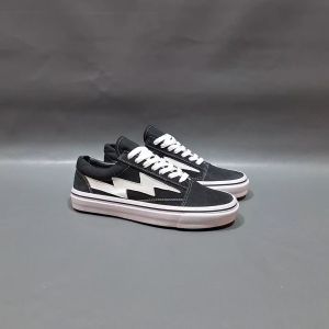 SEPATU REVENGE X STORM PETIR CLASIC HITAM LIST PUTIH SUEDE 39-43