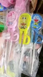 Sumpit Anak Karakter / Chopstick Baby Children Training /Sumpit Anak Belajar Makan Motif Doraemon