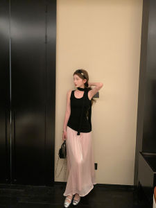 Chen DaYu French Style Sleeveless Strap Vest Women Summer Design Sensation Niche Outdoor Wear Neck Hanging Top High-End Feeling