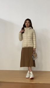 Snow Proof Puffer Jacket Light Down Winter Jacket Woman Hooded Down Jacket Warm Winter Coat Woman 冬天外套女 羽绒服女 Winter Snow Jacket Long Parka Jacket Women Plus Size Jacket Sejuk Perempuan Baju Musim Sejuk Jaket Tebal Thermal Jacket