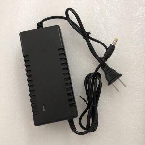 เครื่องชาร์จแบตเตอรี่ลิเธียม 252V2A สำหรับแบตเตอรี่ลิเธียมโพลิเมอร์ 6 เซลล์ 18650 สำหรับเครื่องเชื่อมไฟฟ้า T12 พร้อมคู่มือการใช้งาน