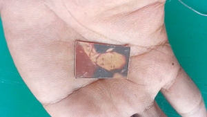 รูปถ่ายหลวงปู่สรวง สำหรับห้อยบูชา ขนาด 2x3 cm