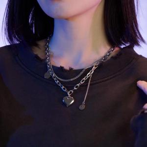 Titanium Steel Heart Shaped Necklace Womens Fashion Jewelry Non-Fading Choker Hip Hop High Street Sweater Chain Decorative Chain New Style