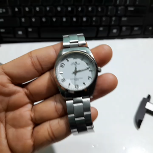 Đồng hồ nam tay nhỏPolaris size 34mm 2 hand đã qua sử dụng.