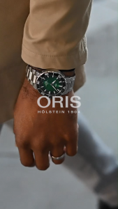 Oris Aquis Date Calibre 400