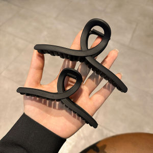 กิ๊บติดผมขนาดใหญ่สีดำ กิ๊บติดผมสไตล์ใหม่ฤดูร้อน 2025 กิ๊บติดผมทรงหัวกระดูกอ่อนสำหรับผู้หญิง เครื่องประดับผม