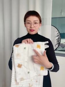 5pcs Baby Towel Cotton Muslin Soft Small Square Towels Newborn Long Burp Cloth Children Face-Washing Shower Towels Baby Items