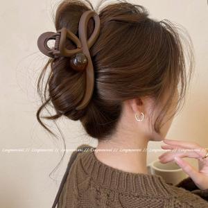 Matte Finish Elegant Hair Claw Clip for Women New 2025 Stylish Hair Accessories Large Shark Clip Original Design Hair Jewelry