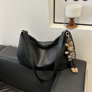 Retro Soft Surface Large Capacity Bag Female 2023 New Arrival Fall and Winter All-Match Super Hot Crossbody Bag Fashion Shoulder Commuter Bag