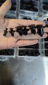 Gr.s อุปทานในสต็อก 6mm 10pcs /50pcs Motorcycle Plastic Clip หัวเข็มขัด สติกเกอร์รถยนต์คลิปพลาสติกขยาย นำไปใช้กับ ,HONDA, YAMAHA