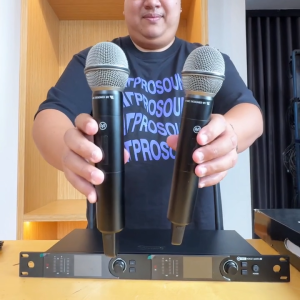 VL Audio V-MIC Voice Mate R2 ไมค์ลอยถือคู่ UHF ใช้งานได้สูงสุดไม่เกิน 42 ช่อง เสียงแตกยาก ATprosound