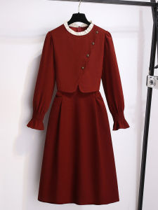 ชุดเดรสยาวผ้ากำมะหยี่สีแดง แขนยาว ทรงเอ สำหรับผู้หญิง ฤดูใบไม้ร่วง 2025 ชุดสองชิ้นปลอม ชุดเดรสยาว ชุดเดรสแฟชั่น