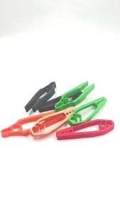 AU. Nail Clamping Holder Hammer Assist Clip Tool Nail Holder