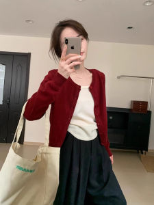 Áo Len Cardigan Dệt Kim Màu Đỏ Cho Nữ Dáng Ôm Dài Tay Cổ Tròn Cài Nút Mùa Xuân Thu Mỏng Ngắn Áo Khoác Ngoài Thời Trang