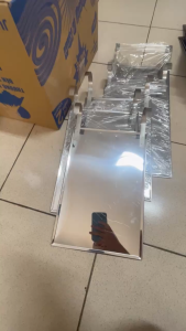 MIẾNG KẸP HỒ SƠ BỆNH ÁN DÙNG TRONG BỆNH VIỆN PHÒNG KHÁM ( VẬT LIỆU INOX 201 CÓ 2 MÓC TREO )