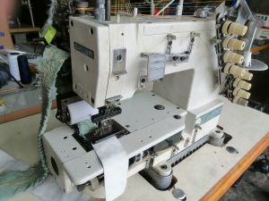 GARTERING MACHINE  4-NEEDLES for shorts etc