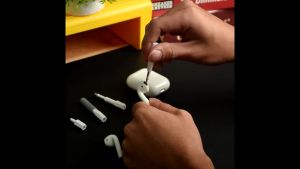 Moreno ทําความสะอาดหูฟัง แปรงทําความสะอาดคีย์บอร์ด 20in1 บอกลาสิ่งสกปรก น้ำหนักเบา พกพาสะดวก