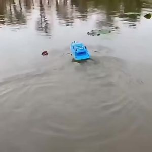 Mini RC Boat High Speed Remote Control Speedboat Super Electric Waterproof Outdoor Water Play Toy for Kids