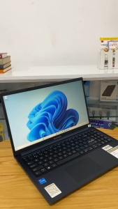 Laptop Terbaik Merk Asus VivoBook F1504ZA-WH52 SSD 512GB / Ram 24GB / i5-1235U / Layar 15.6" FHD / Win 11 Home / Bonus Tas Laptop / Garansi 1 Tahun