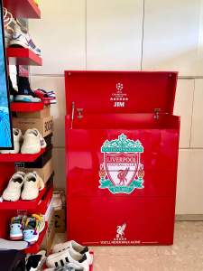 ตู้เก็บรองเท้าสำหรับสาวก หงส์แดง 100x40x120 (ใส่รองเท้าได้ 20-25คู่) หรือลูกค้าอยากเปลี่ยนลาย Inbox สอบถามแอดมินได้เลยค่าา