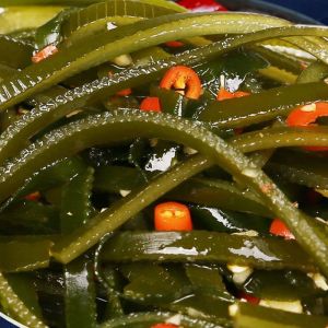 Spicy instant kelp slices spicy kelp small packaging kelp shreds casual snacks