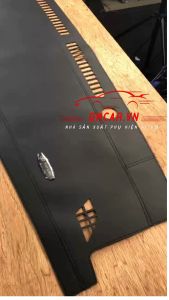 Thảm Taplo Ô Tô Thảm Taplo Da Pu Nappa Toyota Hilux 2017 - 2024 Thiết Kế 3D Ghép Nối