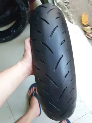 Lốp xe máy 130/70-17 chính hảng hàng nhập khẩu cao cấp bám đường tốt vỏ củ tháo xe còn dày đẹp