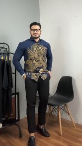 Handara Batik Premium Pria Lengan Panjang Slim Fit Furing - Gideon Navy