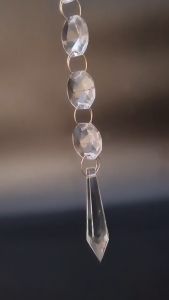 คริสตัลห้อย คริสตัลห้อย ราคาพิเศษ 10 ล้อต สำหรับเครื่องมืออาชีพ คริสตัลห้อยประดับ เป็นชิ้นส่วนต่างๆ ใช้เสริมสร้างประดับตกแต่ง