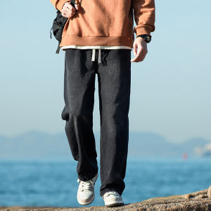 กางเกงยีนส์ทรงหลวมขาตรงสำหรับผู้ชาย ฤดูใบไม้ผลิและฤดูใบไม้ร่วง ยางยืดเอวแบบมีเชือกผูก กางเกงยีนส์หนาป้องกันการสึกหรอ