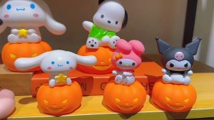 Đèn Ngủ Sanrio Trang Trí HALLOWEEN Đèn Led Kèm Pin Kuromi Melody Cinnamoroll Bí Ngô Trang Trí Lễ Hội