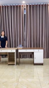 Bàn Làm Việc Đẹp Giá Rẻ Có Khóa- bàn văn phòng- bàn làm việc 3 hộc có khóa màu trắng mặt nâu siêu đẹp