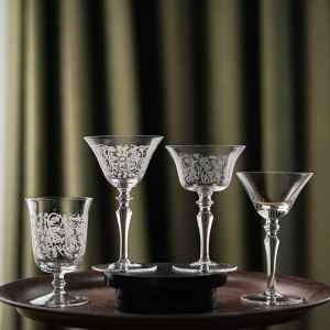 แก้วคริสตัลไม่ใช่วัสดุอินทรีย์ Star Can Crystal Glass Cocktail Cup Highball Commander Martini Glass สำหรับร้านอาหารและเครื่องดื่ม