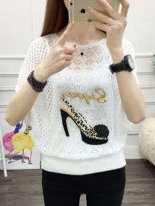 Womens Knitted Hollow out Batwing Sleeve Top Thin Short Sleeve Loose Fit Fashionable Summer Autumn Wear Sweet Style Five-Quarter Length