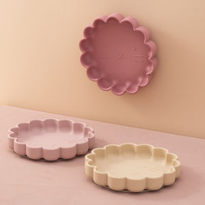 1PC Silicone Baby Dishes Cartoon Lion Shape Baby Plate BPA Free Baby Tableware Feeding Training Baby Stuff Non-Slip Lunch Box