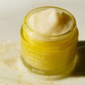 Kem dưỡng sáng da mờ thâm Goodal Green Tangerine Vita C Dark Spot Care Cream. 