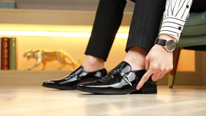 Waterproof Glossy Black Leather Shoes Formal Business Shoes Pointed Toe Office Leather Shoes For Men School Shoes Graduation Shoes