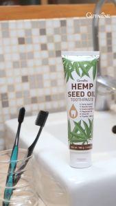 ยาสีฟันกิฟฟารีน ยาสีฟันเมล็ดกัญชง สารสกัดจากน้ำมันเมล็ดกัญชง ยาสีฟันผสมฟลูออไรด์ ยาสีฟัน กิฟฟารีน เฮมพ์ ซีด ออยล์ ทูธเพสท์