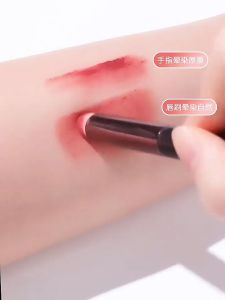 แปรงทาลิป สติก ไม่เป็นคราบ พกพา แปรงทาลิปฟูงสไตล์เกาหลี แบบพกพา