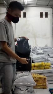 Kantong Plastik Sampah 40x50cm / Kantong Plastik Hitam Serba Guna Sampah Barang Perabot dll  40 x 50