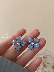 Bông tai nữ chuôi bạc 925 Eleanor Accessories hình hoa đính đá phụ kiện trang sức khuyên tai 10277