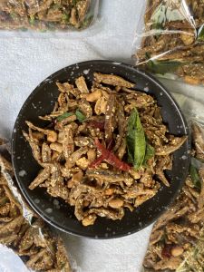 ปลากรอบสามรสพร้อมทาน 5 กก ขนาด 50 x 50 มม สดใหม่ การเสริมสร้างการรันตีความอร่อย 3 รส 4 รสชาติ สามารถสั่งได้ทั้งหมดในเวลา 24 ชั่วโมง