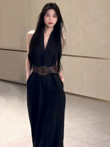 Elegant Black V-Neck Hanging Neck Dress Womens Summer 2025 New Slimming A-Line Long Dress Waist-Cinching Fashionable Gown