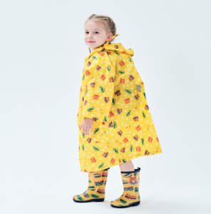 Japanese Childrens Split Lightweight Breathable Quick-Drying Kindergarten Baby Boys and Girls Waterproof Poncho Long Hooded Raincoat